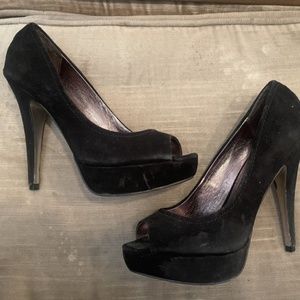 Steve Madden black heels size 7.5